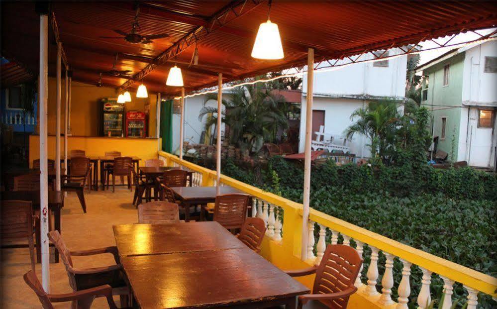 Dona Julia Beach Resort カラングート エクステリア 写真