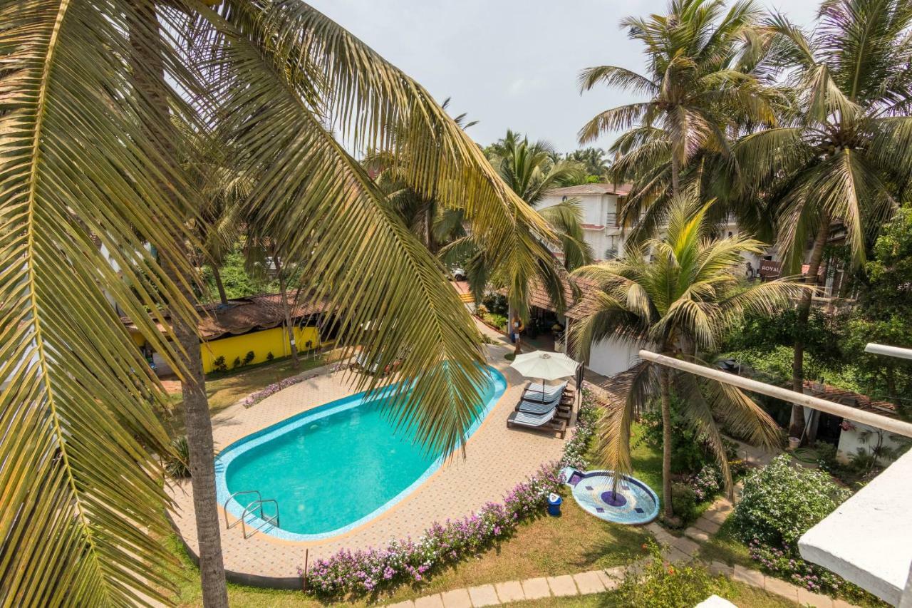 Dona Julia Beach Resort カラングート エクステリア 写真