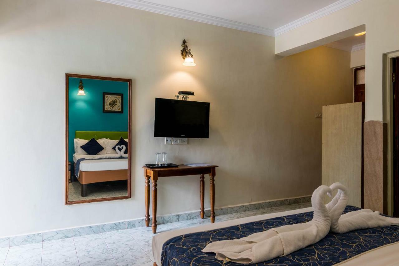 Dona Julia Beach Resort カラングート エクステリア 写真