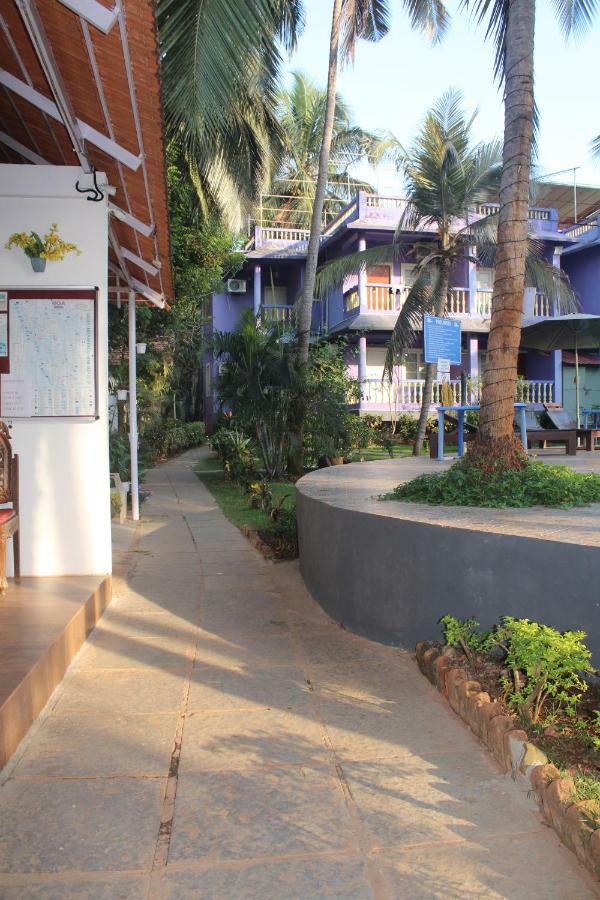 Dona Julia Beach Resort カラングート エクステリア 写真